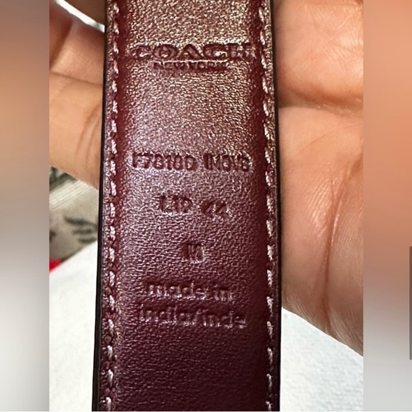 Coach Black Leather Belt with Gold-toned Hardware, Size Medium - Picture 3 of 5